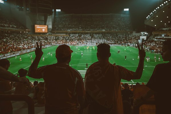 How can athletes build mental toughness to handle pressure during competitions?